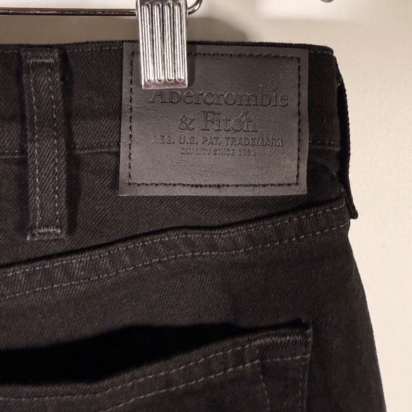 Abercrombie & Fitch - Black Signature Stretch Athletic Slim Jeans – 36x30 (NWT) - Picture 3 of 6